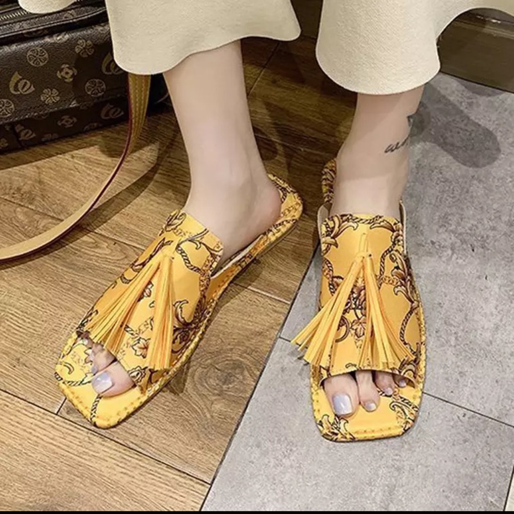 New! Slip On Mules Flats Open Toe 7 Yellow Gold